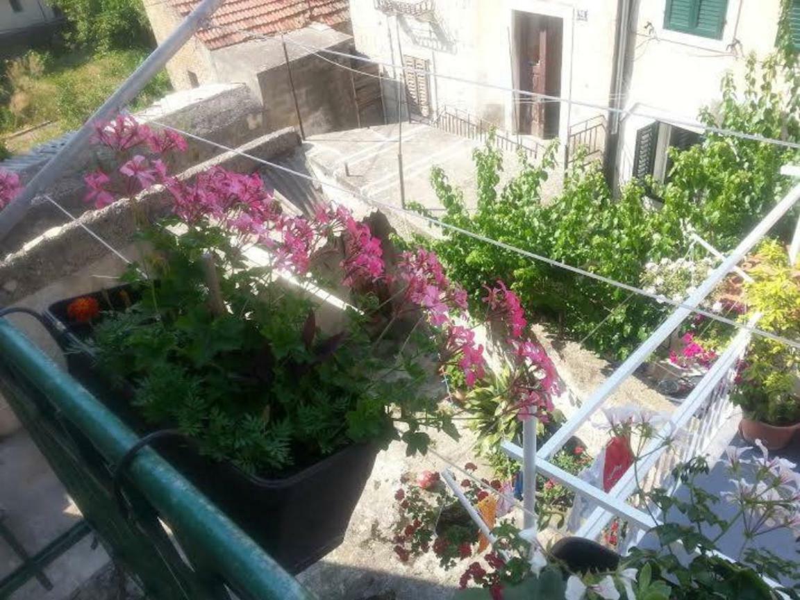 Apartments Antonia Split Exterior photo